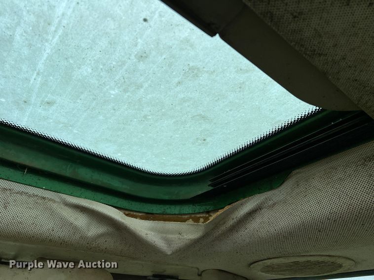 image for item DR5595 2010 John Deere 7330  MFWD tractor