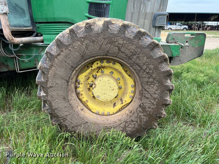 image for item DR5595 2010 John Deere 7330  MFWD tractor