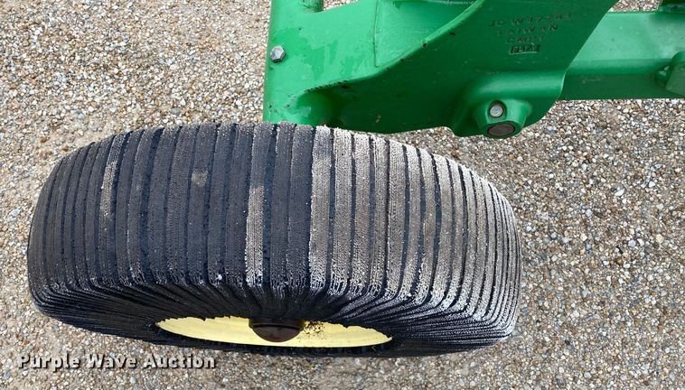 image for item HN9860 John Deere HX15  batwing rotary mower