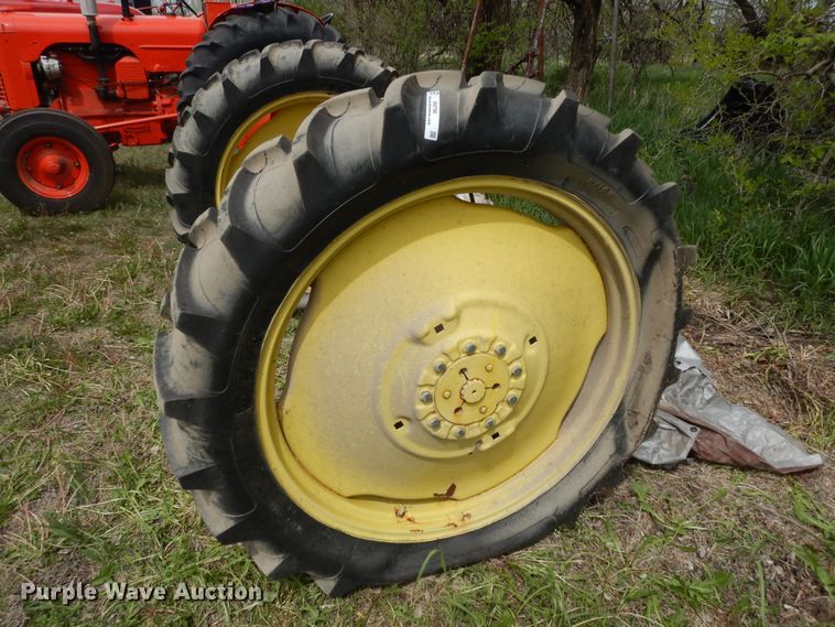 image for item IB9796 John Deere  rear axle