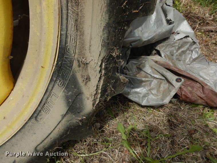 image for item IB9796 John Deere  rear axle