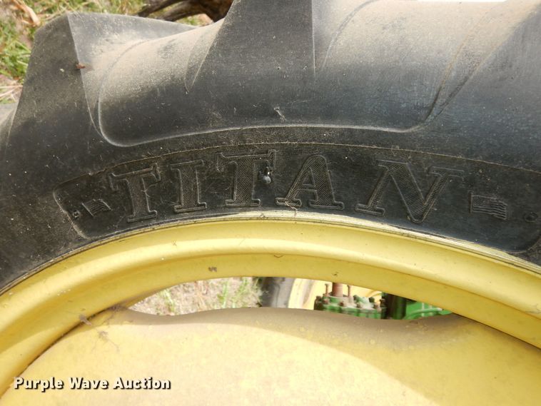 image for item IB9796 John Deere  rear axle