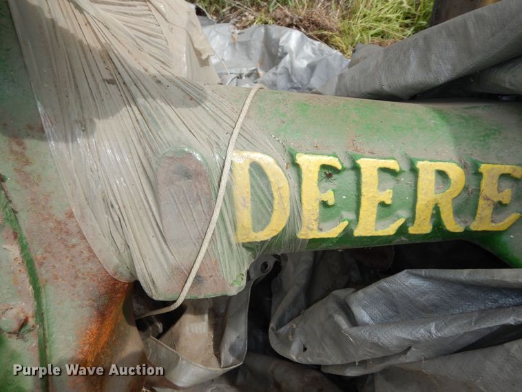 image for item IB9796 John Deere  rear axle