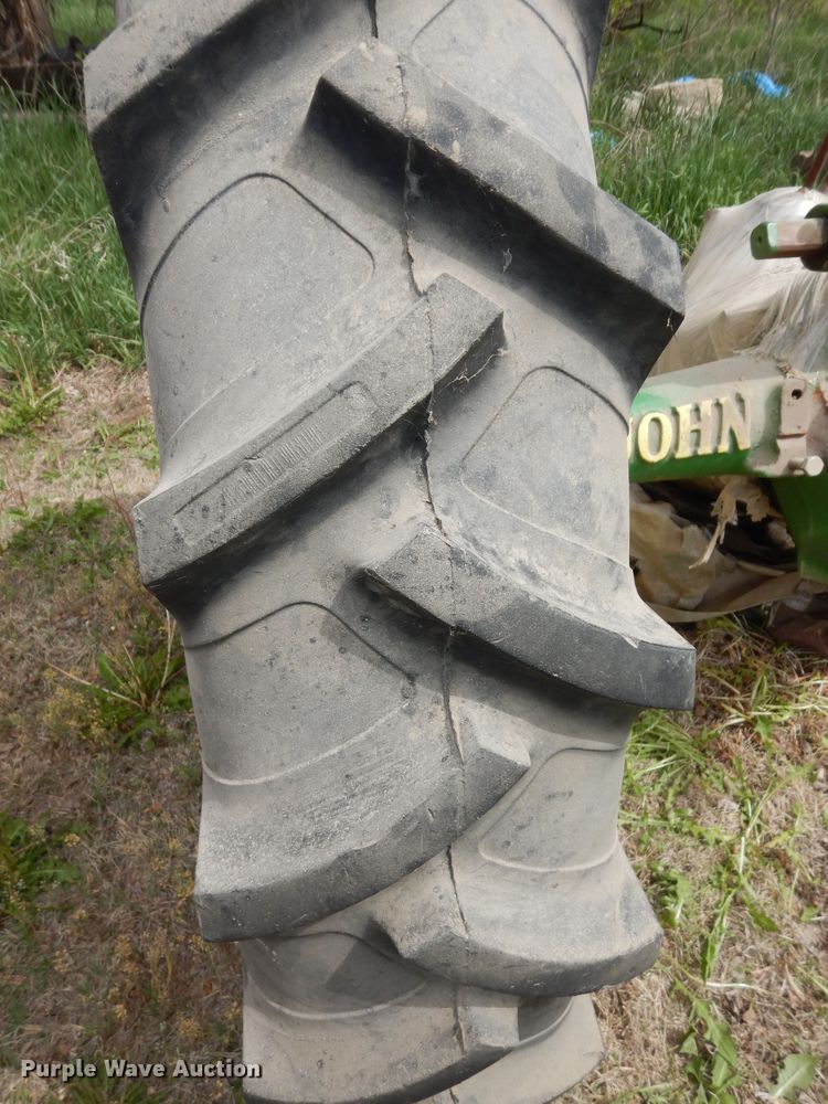 image for item IB9796 John Deere  rear axle