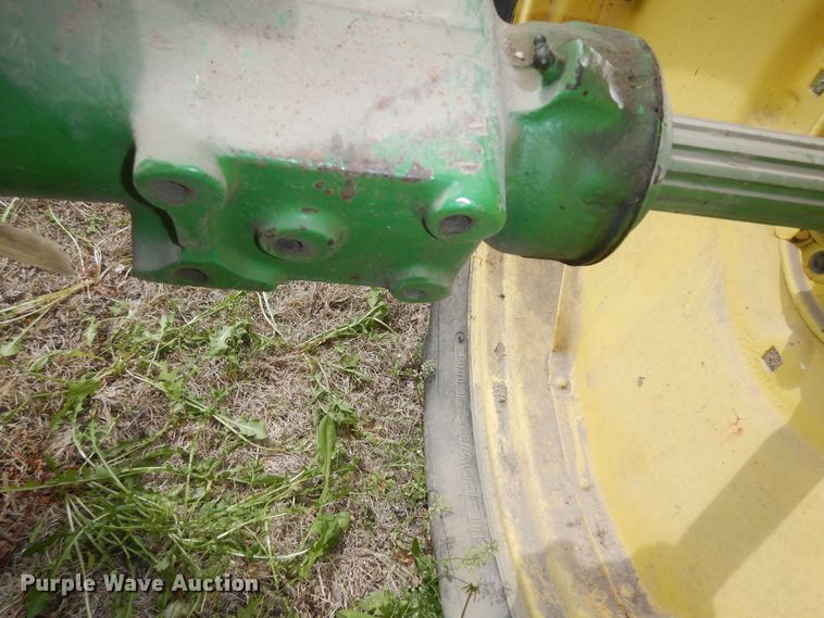 image for item IB9796 John Deere  rear axle