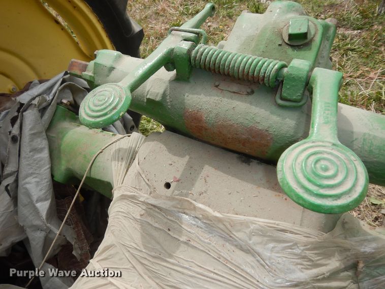 image for item IB9796 John Deere  rear axle