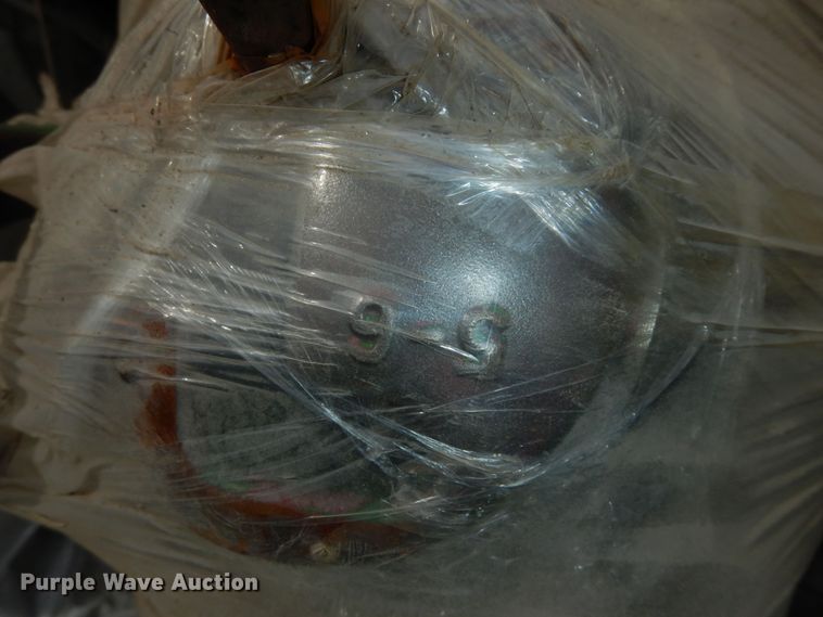 image for item IB9796 John Deere  rear axle