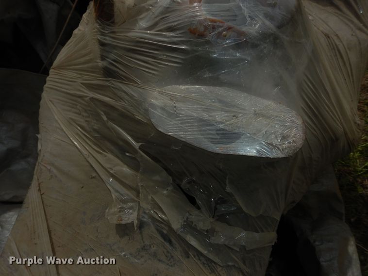 image for item IB9796 John Deere  rear axle