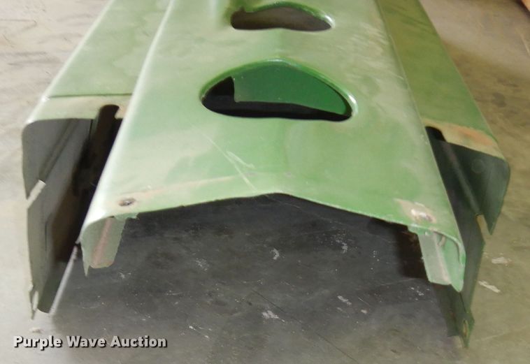 image for item IB9796 John Deere  rear axle