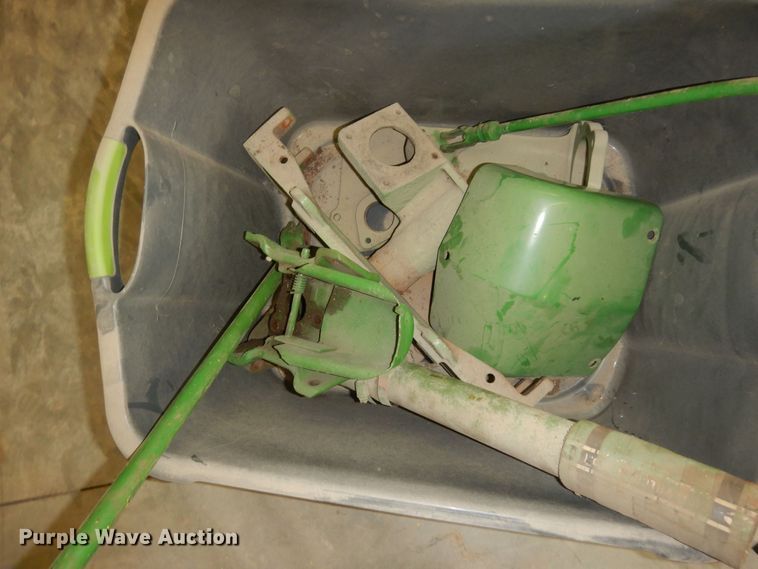 image for item IB9796 John Deere  rear axle