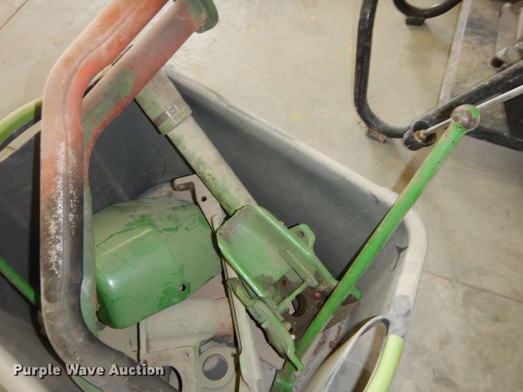 image for item IB9796 John Deere  rear axle