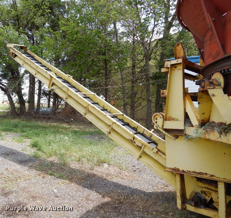 image for item IB9987 HayBuster  tub grinder