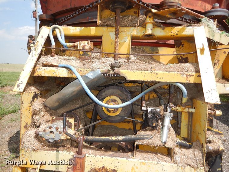 image for item IB9987 HayBuster  tub grinder