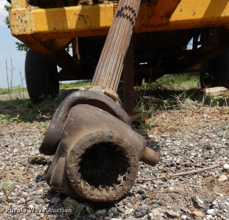 image for item IB9987 HayBuster  tub grinder