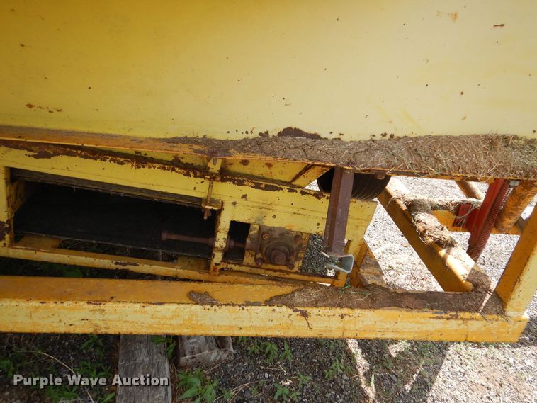 image for item IB9987 HayBuster  tub grinder