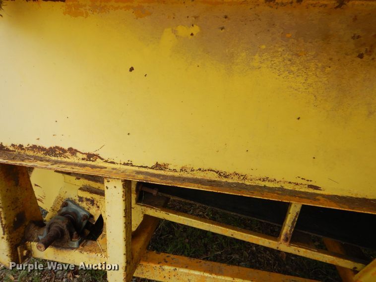 image for item IB9987 HayBuster  tub grinder