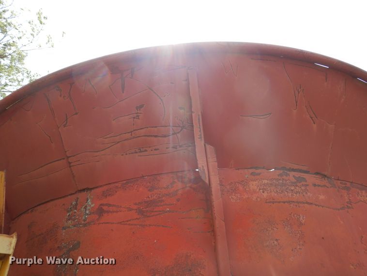 image for item IB9987 HayBuster  tub grinder