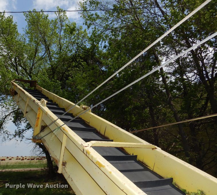 image for item IB9987 HayBuster  tub grinder