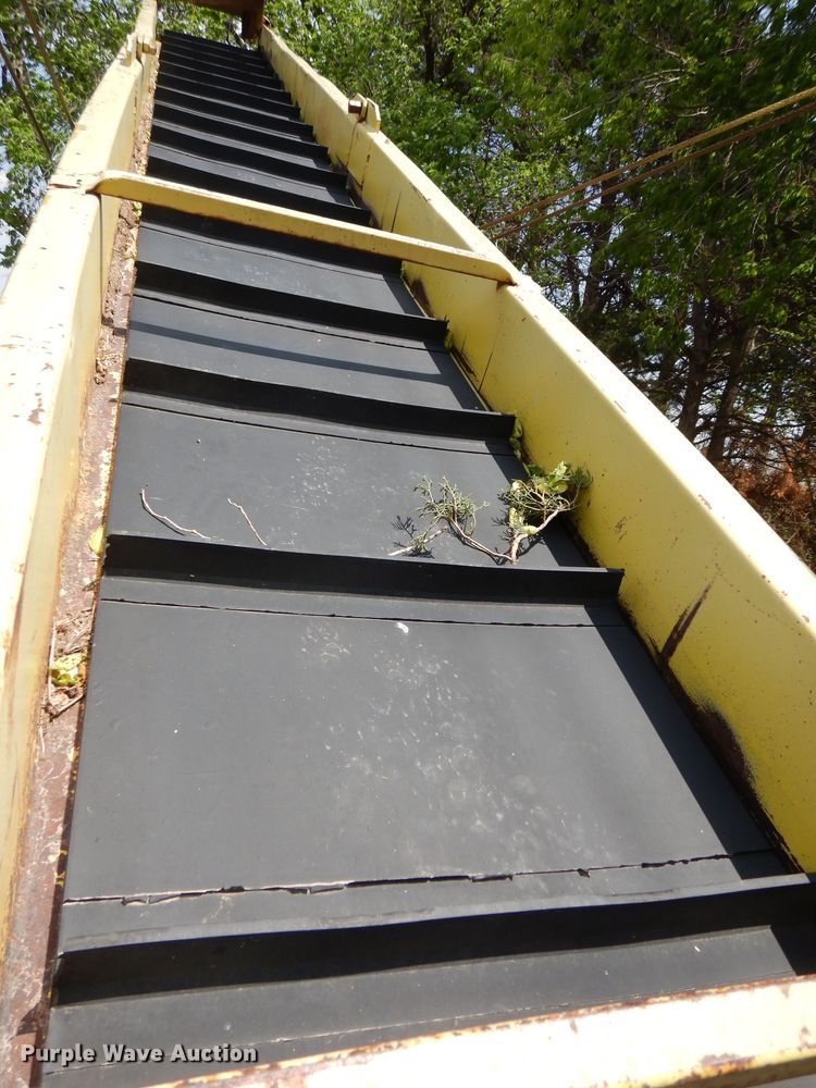 image for item IB9987 HayBuster  tub grinder