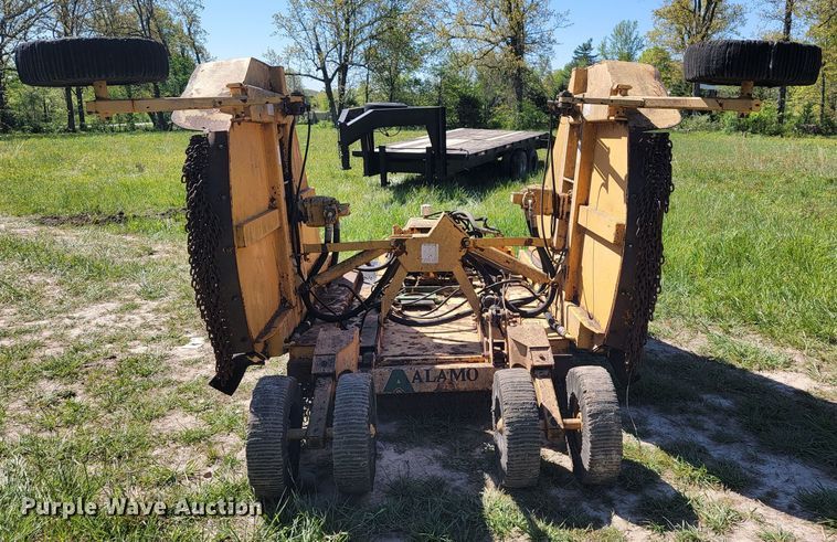 image for item II9014 Alamo Hydro 15  batwing rotary mower
