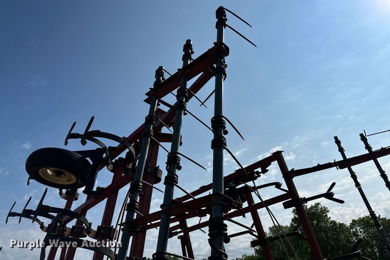 image for item JD9117 Kent Series V  field cultivator