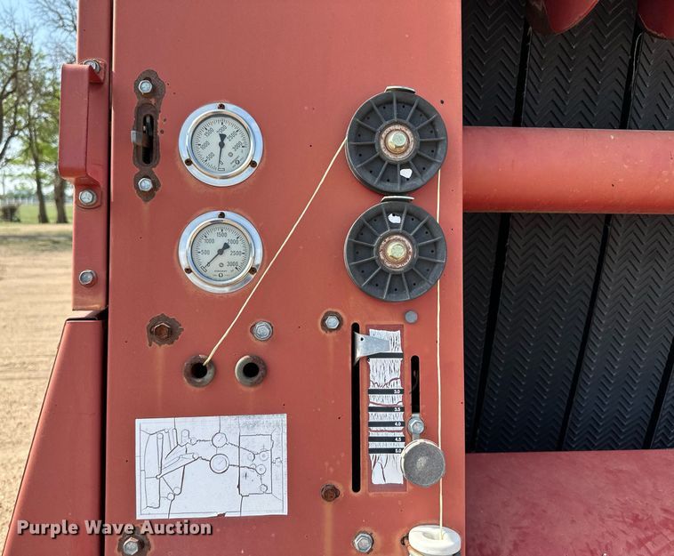 image for item JD9120 Case RS551  round baler