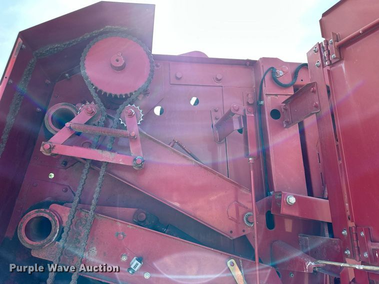 image for item JD9120 Case RS551  round baler