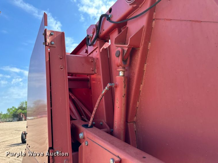 image for item JD9120 Case RS551  round baler