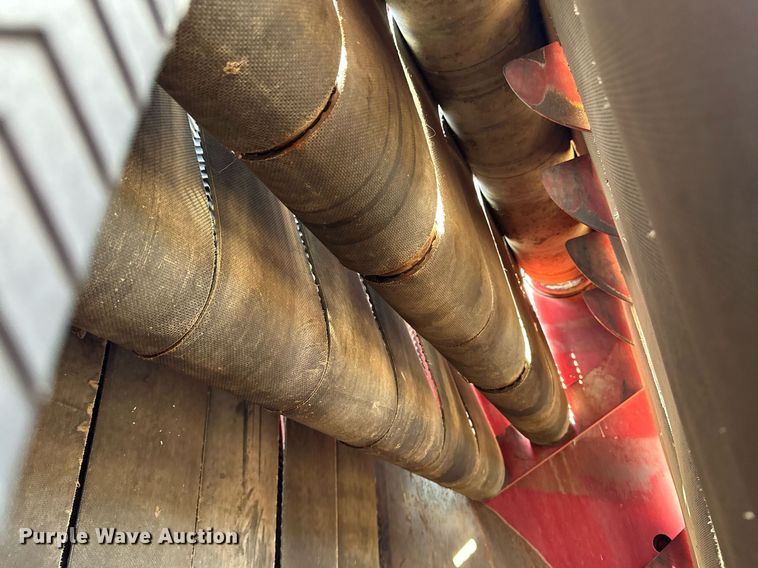 image for item JD9120 Case RS551  round baler