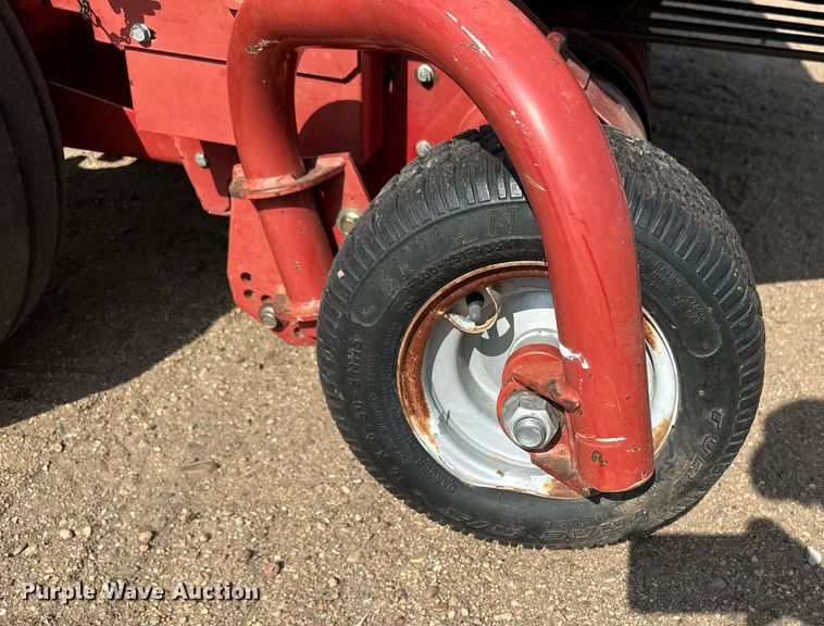 image for item JD9120 Case RS551  round baler