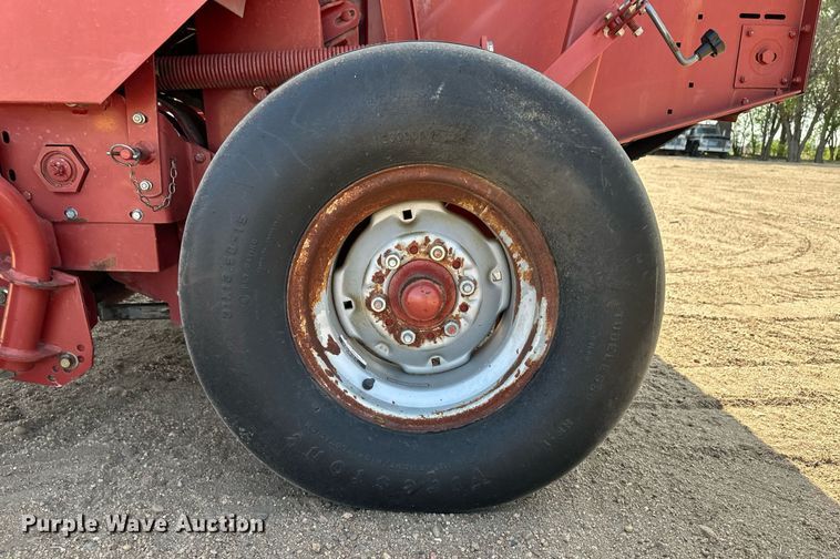 image for item JD9120 Case RS551  round baler