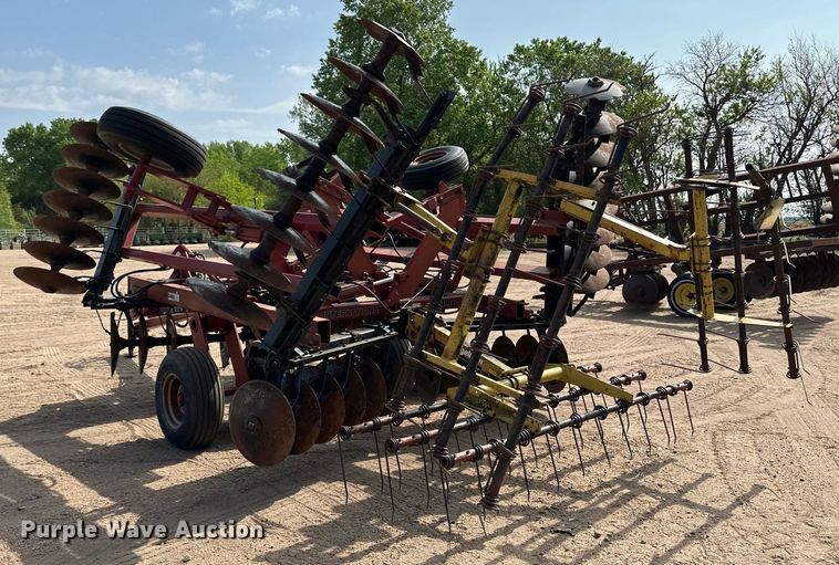 image for item JD9121 Case 496  double off-set disk