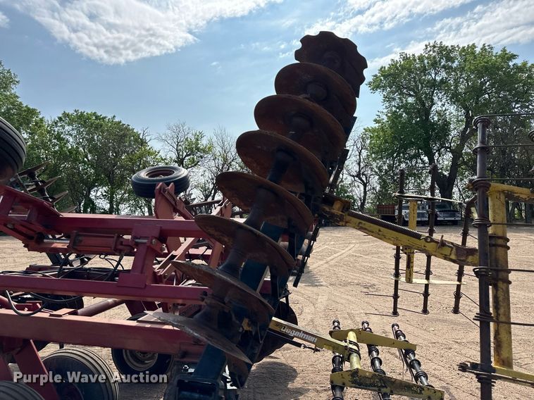 image for item JD9121 Case 496  double off-set disk