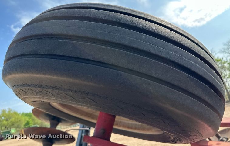 image for item JD9121 Case 496  double off-set disk