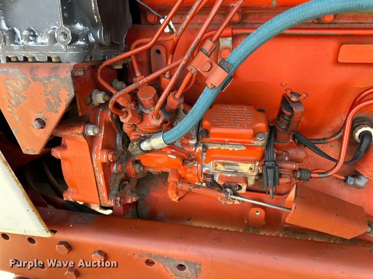 image for item JD9125 1979 International Harvester 1086  tractor