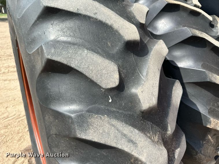 image for item JD9125 1979 International Harvester 1086  tractor