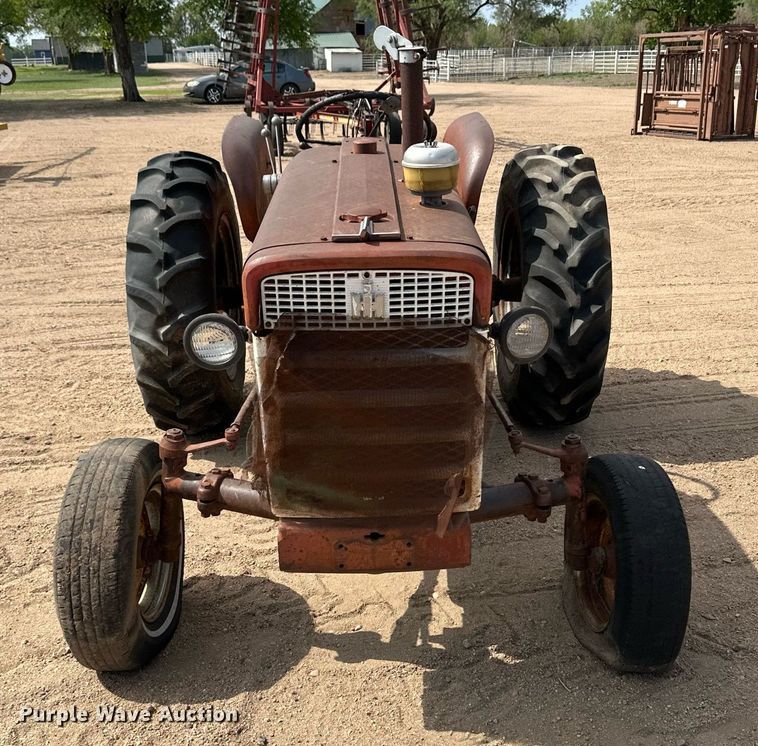 image for item JD9126 International Harvester 340  tractor