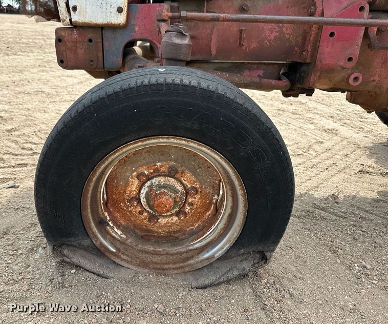 image for item JD9126 International Harvester 340  tractor