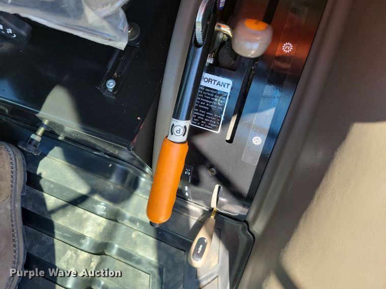 image for item JO9101 2008 Case IH DX60  MFWD tractor