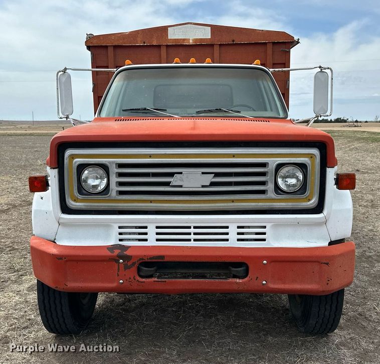 image for item KL9143 1977 Chevrolet C65  grain truck