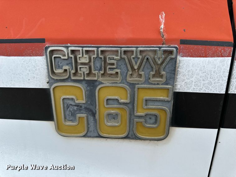 image for item KL9143 1977 Chevrolet C65  grain truck