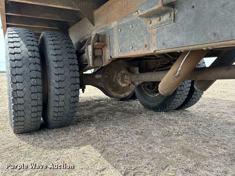 image for item KL9143 1977 Chevrolet C65  grain truck