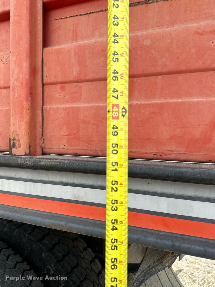 image for item KL9143 1977 Chevrolet C65  grain truck