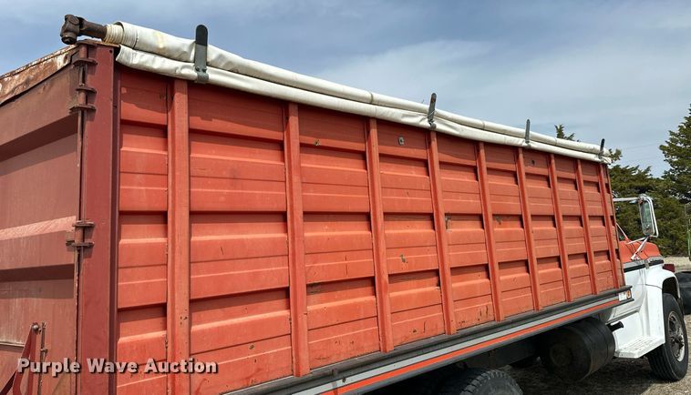 image for item KL9143 1977 Chevrolet C65  grain truck