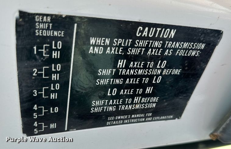 image for item KL9143 1977 Chevrolet C65  grain truck