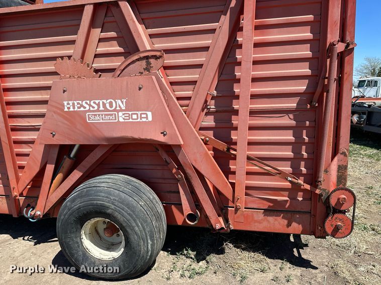image for item KL9173 Hesston Stakhand 30A  hay stacker