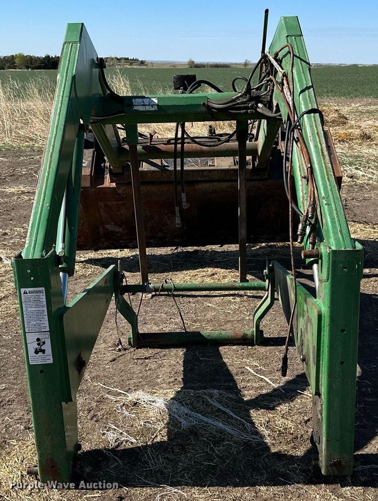 image for item KL9175 Great Bend 760  loader