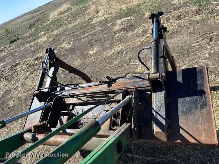 image for item KL9175 Great Bend 760  loader