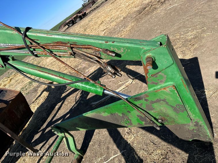 image for item KL9175 Great Bend 760  loader