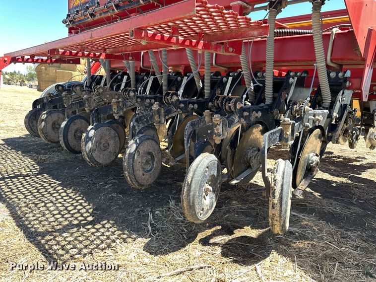 image for item KL9183 Sunflower 9432-30  grain drill